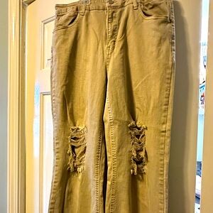 RISEN sand crops. Great condition.